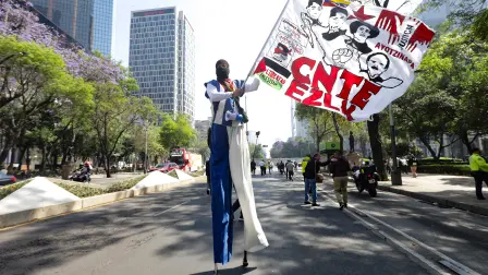 CNTE marcha en la CDMX e inicia paro nacional.