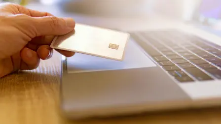 La satisfacción de los usuarios de servicios financieros se redujo.