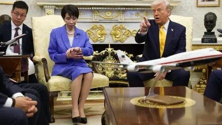 El presidente estadounidense, Donald Trump, y la primera ministra japonesa, Sanae Takaichi.