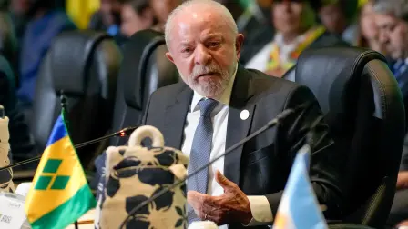 Luiz Inácio Lula da Silva hablando durante la X Cumbre de Jefes de Estado y de Gobierno, en el marco del Foro de Alto Nivel CELAC-África en Bogotá.