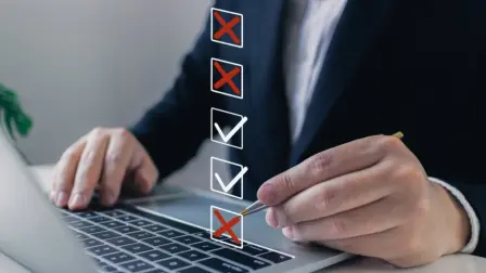 El Senado avaló por unanimidad una reforma que prohibe el uso del buró laboral, una práctica que consiste en crear listas de trabajadores que renunciaron o fueron despedidos y que incide en la contratación.