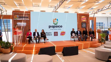 Directivos de Pepsico durante la inauguración de la nueva planta de Sabritas en Celaya.
