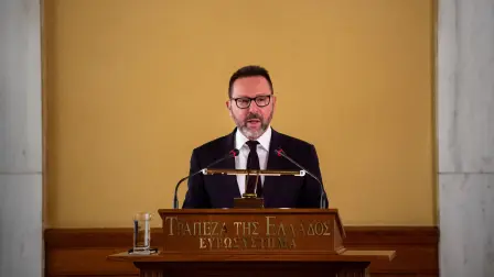 Bank of Greece governor Yannis Stournaras speaks during a meeting of the bank's shareholders in Athens on April 1, 2019. (Photo by ANGELOS TZORTZINIS / AFP)