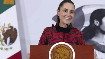 Cuauhtémoc, Ciudad de México. 30 de marzo 2026. La presidenta constitucional de los Estados Unidos Mexicanos, la Doctora Claudia Sheinbaum Pardo en conferencia de prensa matutina en el salón de la Tesorería de Palacio Nacional. La acompañan: Claudia Curiel de Icaza, secretaria de Cultura; Marina Núñez Bespalova, subsecretaria de Desarrollo Cultural; Joel Omar Vázquez, director general del INAH; Iván Escalante, Procurador Federal del Consumidor (Profeco) y Diana Aurora Correa, subdirectora de Diseño Digital y Medios Sociales en la Unidad de Memoria. Foto: Juan Carlos Buenrostro/Presidencia