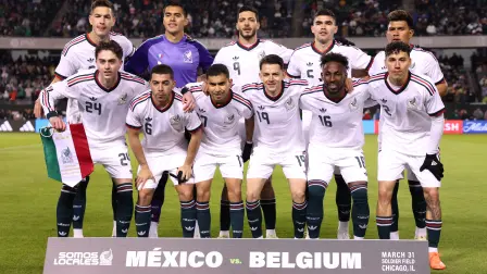 CHICAGO, ILLINOIS - MARCH 31: The Mexico starting XI poses before a game against Belgium at Soldier Field on March 31, 2026 in Chicago, Illinois.   Geoff Stellfox/Getty Images/AFP (Photo by Geoff Stellfox / GETTY IMAGES NORTH AMERICA / Getty Images via AFP)
