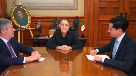 La presidenta de México, Claudia Sheinbaum, anunció la salida de Juan Ramón de la Fuente de la Cancillería y el nombramiento de Velasco Álvarez al frente de la SRE.