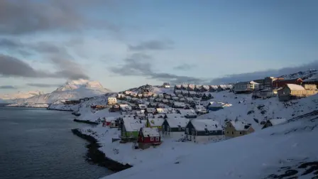 El primer ministro de Groenlandia, Jens-Frederik Nielsen, hizo ⁠un llamamiento a los aliados de la OTAN para que se mantengan unidos en ‌defensa del derecho internacional.