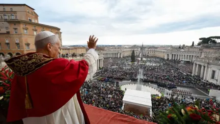 La primera ministra italiana, Giorgia Meloni, calificó este lunes de "inaceptables" las críticas del presidente de Estados Unidos, Donald Trump, al papa León XIV, después de que el pontífice estadounidense se pronunciara contra la guerra en Oriente Medio.

¡Síguenos en nuestras redes sociales para mantenerte informado!