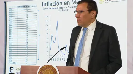 El subsecretario de Ingresos de la Secretaría de Hacienda y Crédito Público, Carlos Gabriel Lerma Cotera, aseguró que el comportamiento reciente de la inflación en México responde principalmente a factores temporales y cíclicos.

Para más información del tema, visita: https://www.eleconomista.com.mx/economia/hacienda-atribuye-repunte-inflacionario-mexico-factores-estacionales-20260416-809035.html

Twitter: https://twitter.com/eleconomista 
Sitio web: https://www.eleconomista.com.mx/ 
Facebook: https://www.facebook.com/ElEconomista.mx 
Instagram: https://www.instagram.com/eleconomistamx 

#ElEconomista #EETV #Economía