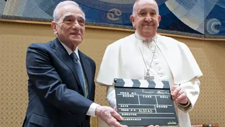 El cineasta Martin Scorsese y el papa Francisco.