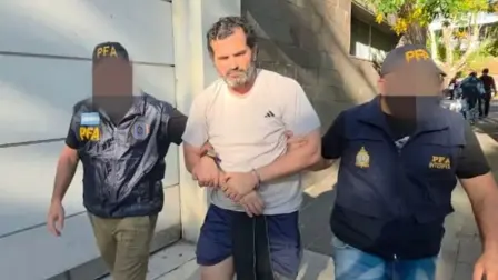 La presidenta de México advirtió que iniciará un proceso de extradición conforme al acuerdo de México y Argentina en la materia.

¡Síguenos en nuestras redes sociales para mantenerte informado!