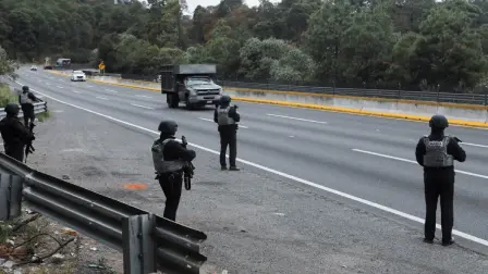 La muerte de los dos estadounidenses ha reavivado las tensiones entre Estados Unidos y México en torno a la cooperación en materia de seguridad. 

Para más información del tema, visita: https://www.eleconomista.com.mx/politica/agentes-eu-muertos-mexico-tenian-permiso-operativo-20260425-810495.html 

¡Síguenos en nuestras redes sociales para mantenerte informado! 

Twitter: https://twitter.com/eleconomista 
Facebook: https://www.facebook.com/ElEconomista.mx 
Instagram: https://www.instagram.com/eleconomistamx 
LinkedIn: https://www.linkedin.com/company/el-economista/ 

#ElEconomista #Chihuahua #CIA