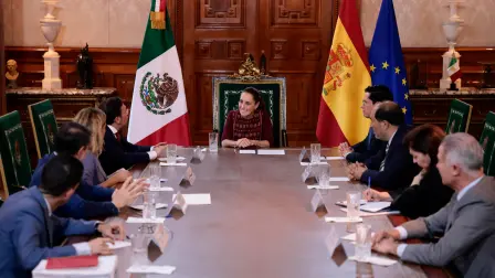 La presidenta de México, Claudia Sheinbaum, recibió en Palacio Nacional al ministro de Asuntos Exteriores, Unión Europea y Cooperación de España, Juan Manuel Albares Bueno.