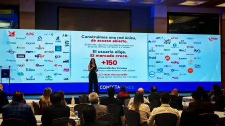 Zaira Yvette Pérez Salinas, directora general de Altán Redes, presentó una ponencia en Conecta Latam. Foto EE: Nicolás Lucas.