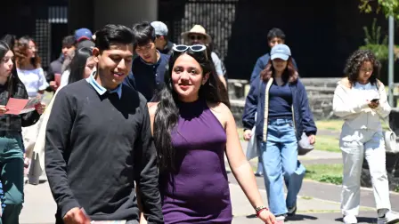 jóvenes, mexicanos, universitarios