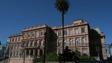 The Casa Rosada government palace is pictured after Argentina's President Javier Milei government banned access to accredited journalists in Buenos Aires on April 23, 2026. Milei's government barred all accredited journalists from entering Casa Rosada on April 23, 2026, in the context of an investigation into alleged "illegal espionage," a government source said. (Photo by Juan Mabromata / AFP)
