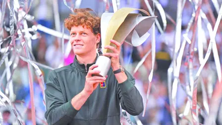 Jannik Sinner celebra su victoria en Madrid Open.