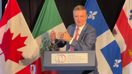 Bajo la Sección 232 se aplican aranceles a ciertas importaciones de productos mexicanos, como autos, acero, aluminio, camiones, cobre y productos farmacéuticos, entre otros.
