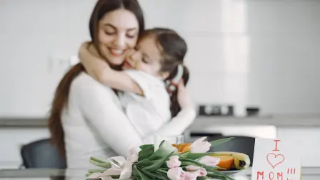 Las flores, aunque aparecen, han perdido lugares entre los regalos preferidos para el Día de las Madres.