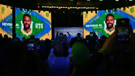 Selección brasileña convoca a Neymar.