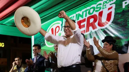 El candidato presidencial Roberto Sánchez, del partido Juntos por el Perú.