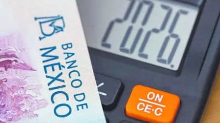 Asignan 45% de probabilidad a que el T-MEC no se resuelva este año, pero considera que se mantendrán las reglas de comercio que hicieron de México el principal proveedor de EU.

Para más información del tema, visita: https://www.eleconomista.com.mx/economia/mexico-alcanzar-pib-1-3-impulso-exportador-baja-base-comparacion-monex-20260520-814502.html

¡Síguenos en nuestras redes sociales para mantenerte informado!

Twitter: https://twitter.com/eleconomista 
Facebook: https://www.facebook.com/ElEconomista.mx
Instagram: https://www.instagram.com/eleconomistamx
LinkedIn: https://www.linkedin.com/company/el-economista/

#ElEconomista #PIB #Monex
