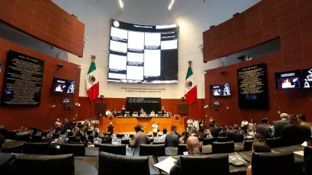 Sesión de la Comisión Permanente del Congreso de la Unión en el Senado de la República.