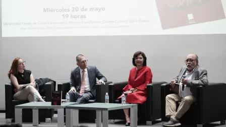 Presentación de la segunda edición de su obra Derecho Colectivo Burocrático.
