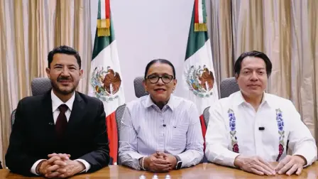 El director general del ISSSTE, Martí Batres Guadarrama, la secretaria de Gobernación, Rosa Icela Rodríguez Velázquez y el secretario de Educación Pública, Mario Delgado Carrillo.