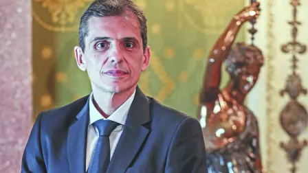 ALBERTO GONZALEZ PANDIELLA JEFE DE LA SECCION DE MEXICO Y COSTA RICA EN EL DEPARTAMENTO DE ECONOMIA DE LA OCDE.
