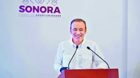 El gobernador de Sonora dijo que no mostrará su visa para demostrarle a un periodista que ésta sigue vigente.
