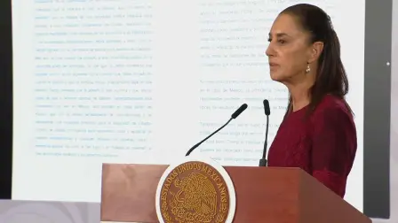 La presidenta de México, Claudia Sheinbaum, aseguró este jueves que existe una “ofensiva” política y mediática contra su gobierno y contra el expresidente López Obrador, la cualbusca debilitar a la llamada Cuarta Transformación.

Para más información del tema, visita: https://www.eleconomista.com.mx/politica/sheinbaum-considera-haya-tension-eu-carta-amlo-20260604-816874.html

¡Síguenos en nuestras redes sociales para mantenerte informado!

#ElEconomista #Sheinbaum #AMLO