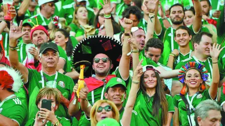 El Gobierno y la Secretaría de Turismo locales organizan un despliegue masivo sobre Paseo de la Reforma para conmemorar las cuatro décadas del surgimiento de esta histórica porra.