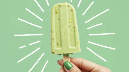 Cómo hacer paletas de matcha: receta con té verde y antioxidantes para el calor