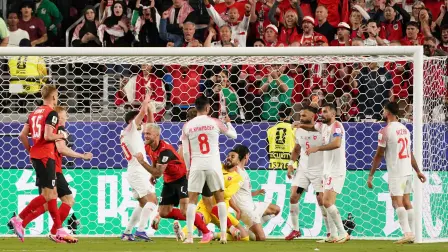 Austria marcó su regreso al Mundial tras 28 años de ausencia con una victoria de 3-1 sobre la debutante Jordania.