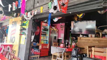Negocios-estadio azteca-ciudad de mexico