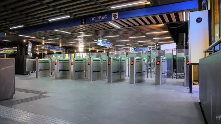 La CDMX reabrió Taxqueña, General Anaya, Ermita y Portales tras una modernización de la Línea 2 con inversión de 2,200 millones de pesos.