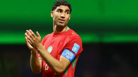 El jugador de la selección de Marruecos y del Paris Saint-Germain Achraf Hakimi deber ser juzgado ante un tribunal penal por presunta violación. Foto: AFP
