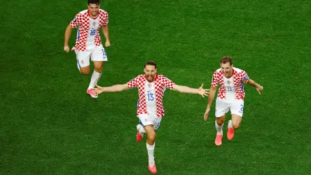 Soccer Football - FIFA World Cup 2026 - Group L - Croatia v Ghana - Philadelphia Stadium, Philadelphia, Pennsylvania, U.S. - June 27, 2026 Croatia's Nikola Vlasic celebrates scoring their second goal with Josip Stanisic and Martin Baturina REUTERS/Pilar Olivares     TPX IMAGES OF THE DAY