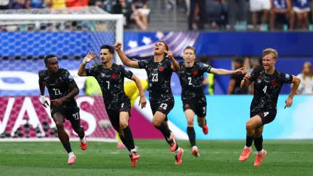 Soccer Football - FIFA World Cup 2026 - Round of 32 - South Africa v Canada - Los Angeles Stadium, Inglewood, California, U.S. - June 28, 2026 Canada's Stephen Eustaquio celebrates scoring their first goal with teammates REUTERS/Matthew Childs     TPX IMAGES OF THE DAY