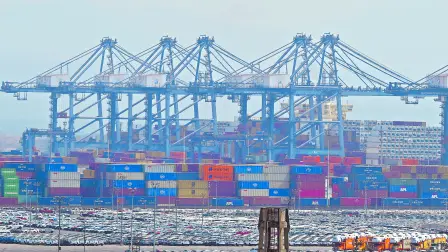 La tasa efectiva de arancel (bajo la Sección 232) que cobra EU a la importación de vehículos ligeros mexicanos oscila el 13 por ciento. Foto: AFP