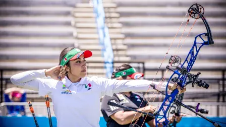 AUBERNDALE, USA - APRIL 12: In this handout image provided by the World Archery Federation, Mariana Bernal of Mexico during the Women's compound finals during the Hyundai Archery World Cup 2025 Stage 1 on April 12, 2025 in Auburndale, USA.   Dean Alberga/Handout/World Archery Federation via Getty Images /AFP (Photo by Handout / GETTY IMAGES NORTH AMERICA / Getty Images via AFP)