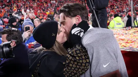 Taylor Swift y Travis Kelce se casaron, informó el jueves la sección Page Six del New York Post.