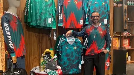 Anuar Layon, diseñador.