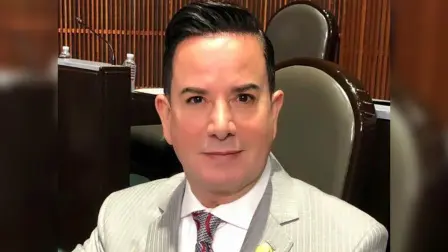 La Fiscalía de Jalisco mantiene abiertas las investigaciones para determinar el móvil del homicidio e identificar a los responsables del ataque.