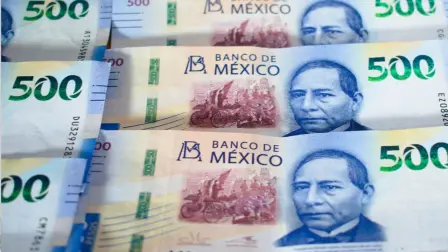Además de mantener el compromiso en el T-MEC de mejoras en los salarios mínimos se puede añadir presión por parte de Estados Unidos para que en México los salarios de mercado se incrementen y así cerrar la brecha salarial entre ambas naciones, estiman especialistas.