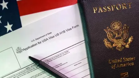El Departamento de Seguridad Nacional ⁠de Estados Unidos tomó medidas este ‌jueves para modificar la ⁠normativa sobre visas ⁠para estudiantes extranjeros ‌y periodistas, sustituyendo las ​estancias de duración indefinida que se estipulan ​actualmente, según un comunicado del Gobierno.