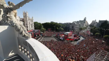 Los campeones del mundo españoles regresan a casa.