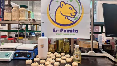 Es-Pumita está elaborado principalmente con aceite usado.