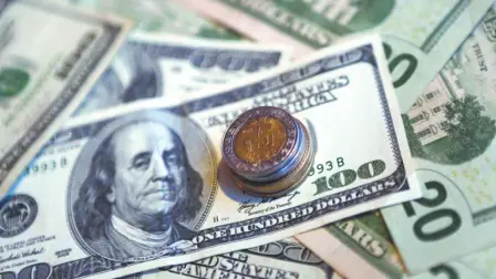 El peso pierde terreno tras una escalada de la guerra en Oriente Medio, mientras los operadores se preparan para el anuncio de política monetaria de la Fed.

Para más información del tema, visita: https://www.eleconomista.com.mx/mercados/precio-dolar-hoy-29-julio-2026-cuanto-cotiza-20260729-825605.html

Twitter: https://twitter.com/eleconomista 
Sitio web: https://www.eleconomista.com.mx/ 
Facebook: https://www.facebook.com/ElEconomista.mx 
Instagram: https://www.instagram.com/eleconomistamx 

#ElEconomista #EETV #Mercados